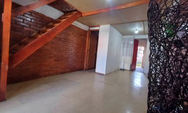 CASA EN VENTA, A PASOS DEL CESFAM, MOLINA-MAULE
