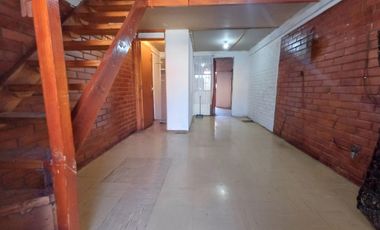 CASA EN VENTA, A PASOS DEL CESFAM, MOLINA-MAULE