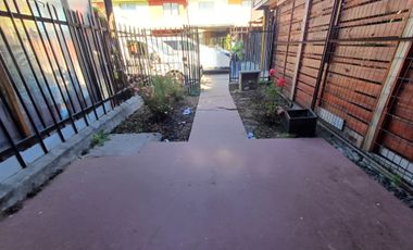 CASA EN VENTA, A PASOS DEL CESFAM, MOLINA-MAULE