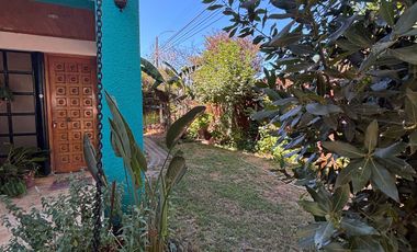 AMPLIA E ILUMINADA CASA EN VENTA