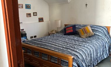 AMPLIA E ILUMINADA CASA EN VENTA
