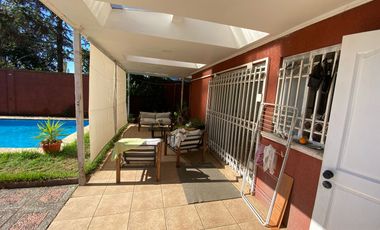 VENDO CASA MUY GRANDE EN CURICO