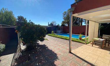 VENDO CASA MUY GRANDE EN CURICO