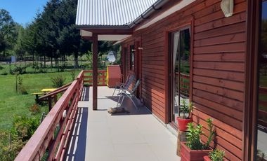 PARCELA CON 2 CASAS EN 2DA FAJA VILLARRICA