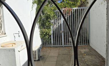 ARRIENDO HERMOSA CASA EN MIRAFLORES BAJO , VIÑA DEL MAR