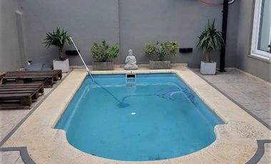 Casa 3 amb con Piscina- Reciclada- Santa Monica