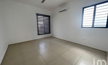 OPORTUNIDAD UNICA, CASA EN VENTA EN RESIDENCIAL MARSELLA III, PLAYA DEL CARMEN Q.ROO