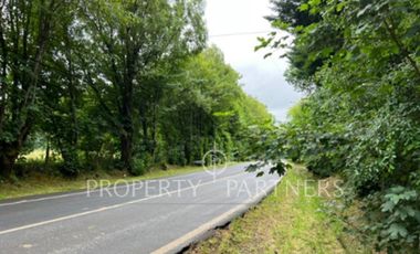 Terreno en venta con orilla al Estero Angachilla.