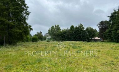 Terreno en venta con orilla al Estero Angachilla.