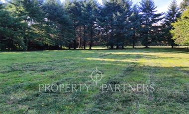 Terreno en venta con orilla al Estero Angachilla.