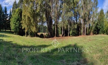 Terreno en venta con orilla al Estero Angachilla.