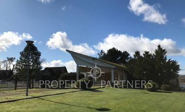 Terreno con orilla al Río Valdivia en Condominio Silos Torobayo