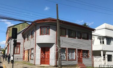 Importante Esquina Comercial