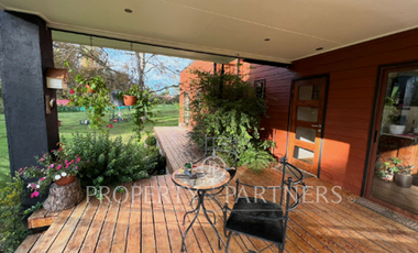 Hermosa casa en parcela, a quince minutos de  Valdivia