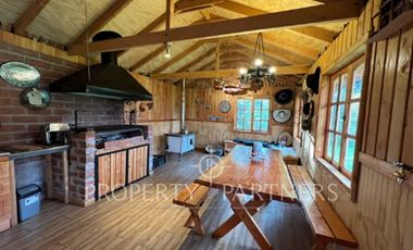 Hermosa casa en parcela, a quince minutos de  Valdivia