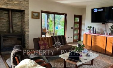 Hermosa casa en parcela, a quince minutos de  Valdivia