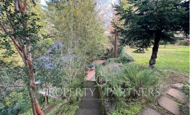 Gran casa a pasos del Club de Golf