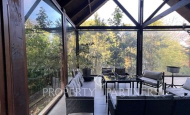 Gran casa a pasos del Club de Golf