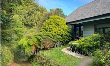 Gran casa a pasos del Club de Golf