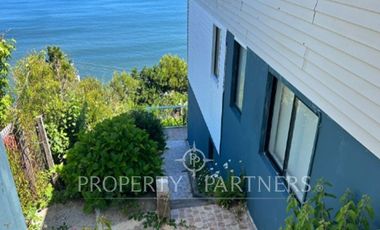 Casa en condominio con maravillosa vista a la bahía de Niebla