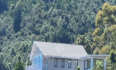 Casa en condominio con maravillosa vista a la bahía de Niebla