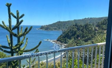 Casa en condominio con maravillosa vista a la bahía de Niebla