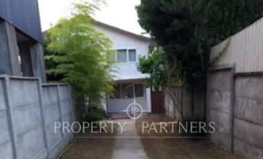 Casa destino institucional, en pleno centro de Valdivia