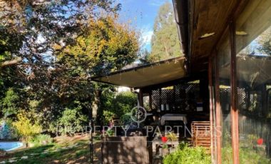 Casa en sector Isla Teja Sur