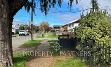 Casa con tres cabañas sector  Regional.