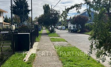 Casa con tres cabañas sector  Regional.