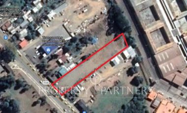 En venta  gran terreno, apto para  bodegas.