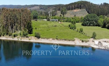 Hermoso terreno con orilla de río, sector Antilhue.