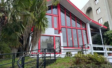 Se vende casa en inmejorable ubicación, Costanera de Valdivia