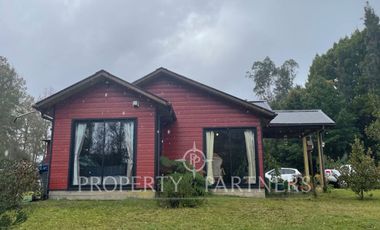 Parcela con casa en sector Cayumapu, distante a 17 km de Valdivia.