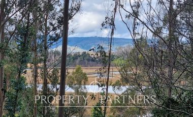 Terreno con Vista al Río Cruces, Gran Oportunidad de Inversión