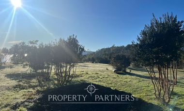 Terreno con insuperable vista  y construcciones a orilla de mar, en Huiro, Corral, Los Ríos.