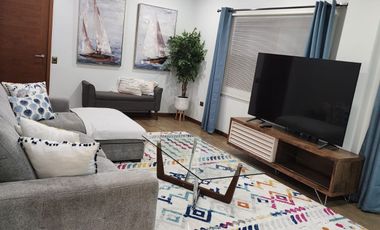 Amplia casa en Avenida Torobayo