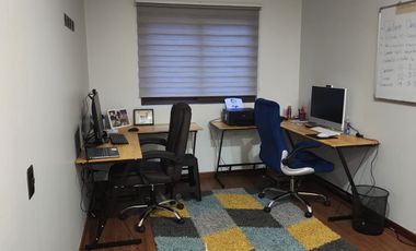 Amplia casa en Avenida Torobayo