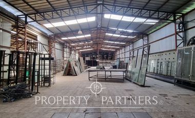 Terreno con 2 Galpones Grandes en Salida Sur de Valdivia