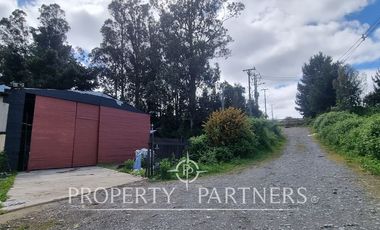 Terreno con 2 Galpones Grandes en Salida Sur de Valdivia