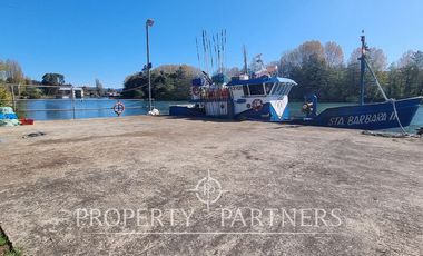 Propiedad Borde Río con Muelle de Hormigón Armado