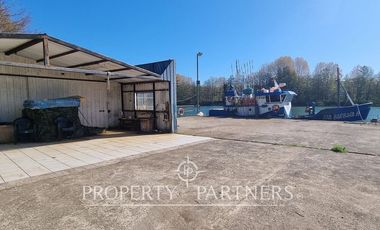 Propiedad Borde Río con Muelle de Hormigón Armado