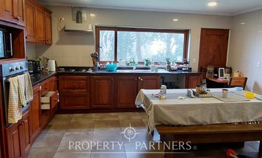 Arriendo casa en Condominio Los Aromos