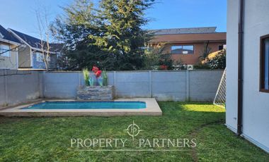 Arriendo amplia casa en Avenida Torobayo