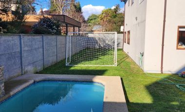 Arriendo amplia casa en Avenida Torobayo
