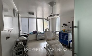 Centro Médico funcionando!! a pasos del centro de la ciudad