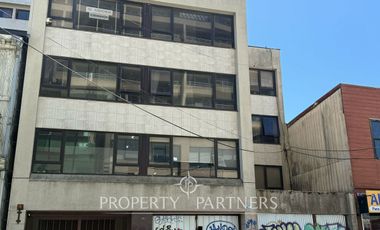 Propiedad comercial en excelente ubicación, emplazada en sector centro de la ciudad