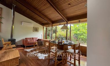 Hermosa casa en amplio terreno ubicado en Costanera de Valdivia