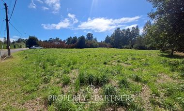 Gran oportunidad! 🌿 Exclusiva parcela  de 5000 m2  dentro de la ciudad ! Condominio Los Cisnes.