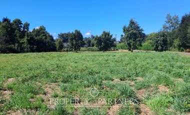 Gran oportunidad! 🌿 Exclusiva parcela  de 5000 m2  dentro de la ciudad ! Condominio Los Cisnes.
